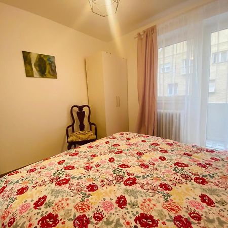 Uptown Girl Apartment Beograd Ngoại thất bức ảnh